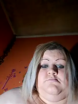 Snapshot of ducicsajsziii chatting on 5, 3, 2026 ducicsajsziii online show from 5, 3, 2026