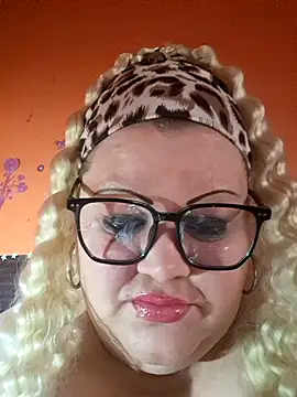 Snapshot of ducicsajsziii chatting on 18, 3, 2026 ducicsajsziii online show from 18, 3, 2026