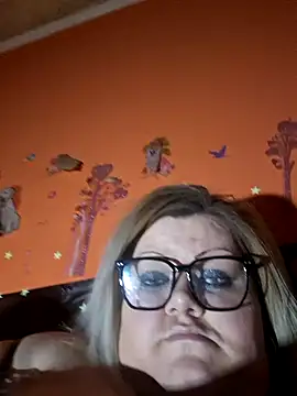 Snapshot of ducicsajsziii chatting on 20, 3, 2026 ducicsajsziii online show from 20, 3, 2026