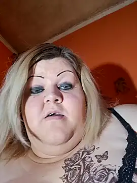 Snapshot of ducicsajsziii chatting on 8, 4, 2026 ducicsajsziii online show from 8, 4, 2026