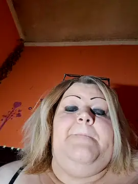 Snapshot of ducicsajsziii chatting on 12, 4, 2026 ducicsajsziii online show from 12, 4, 2026