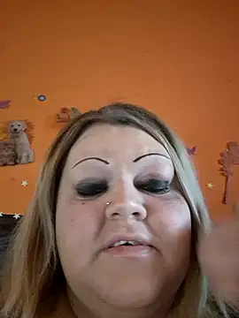 Snapshot of ducicsajsziii chatting on 13, 4, 2026 ducicsajsziii online show from 13, 4, 2026