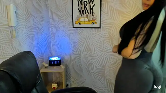 Snapshot of sexyyykloee chatting on 11, 2, 2025 sexyyykloee online show from 11, 2, 2025