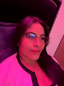 Snapshot of sexyyykloee chatting on 29, 10, 2025 sexyyykloee online show from 29, 10, 2025