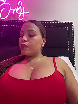 Snapshot of sexyyykloee chatting on 6, 3, 2026 sexyyykloee online show from 6, 3, 2026