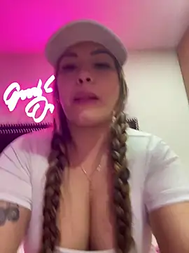 Snapshot of sexyyykloee chatting on 11, 3, 2026 sexyyykloee online show from 11, 3, 2026