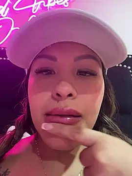 Snapshot of sexyyykloee chatting on 17, 3, 2026 sexyyykloee online show from 17, 3, 2026