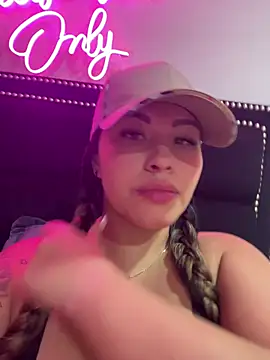 sexyyykloee online show from 25, 6, 2026