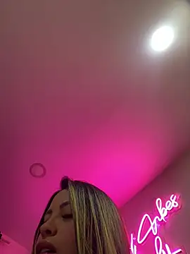 sexyyykloee online show from 17, 7, 2026
