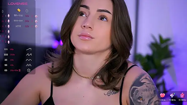 AishaCarter online show from 25, 11, 2025