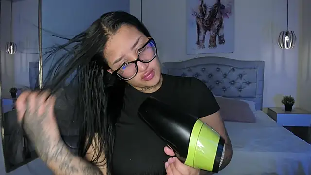 ayshel   online show from 24, 10, 2025