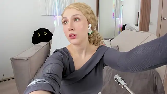 CarolMay online show from 3, 5, 2026