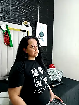 lucia vonne  online show from 18, 12, 2024