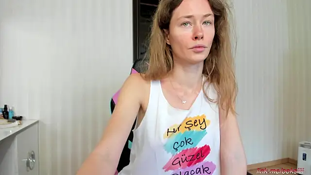 Snapshot of ooksiiii chatting on 18, 9, 2025 ooksiiii online show from 18, 9, 2025