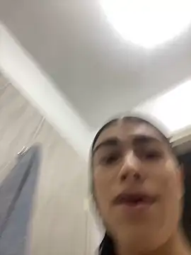 valendoll online show from 9, 3, 2025