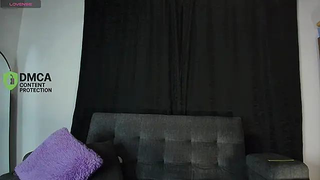 yungelitamor  online show from 7, 5, 2026