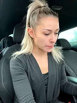 petrouchkaaa  online show from 3, 12, 2024