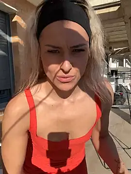 petrouchkaaa  online show from 24, 1, 2025