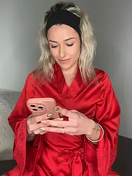 petrouchkaaa  online show from 24, 1, 2025