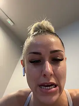 petrouchkaaa  online show from 27, 2, 2025