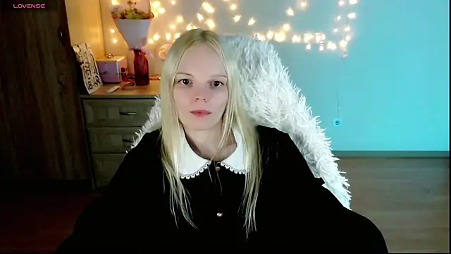 Emily Nyaffee online show from 28, 2, 2025