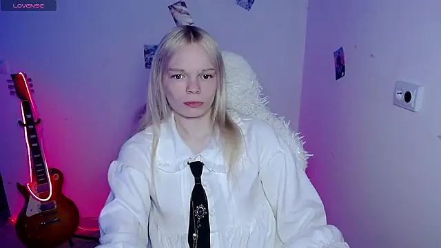 Emily Nyaffee online show from 10, 3, 2026