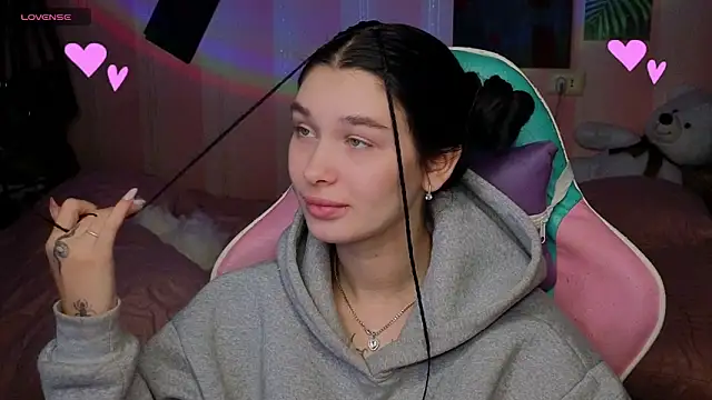 Amanda Tender online show from 3, 11, 2025