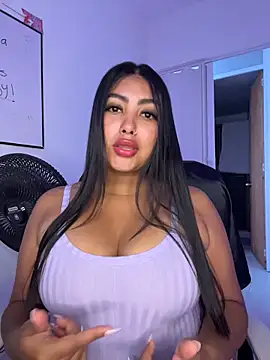 NatashaBrown12 online show from 3, 11, 2025