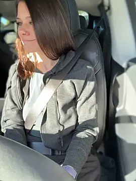 LadyLena1 online show from 15, 10, 2025