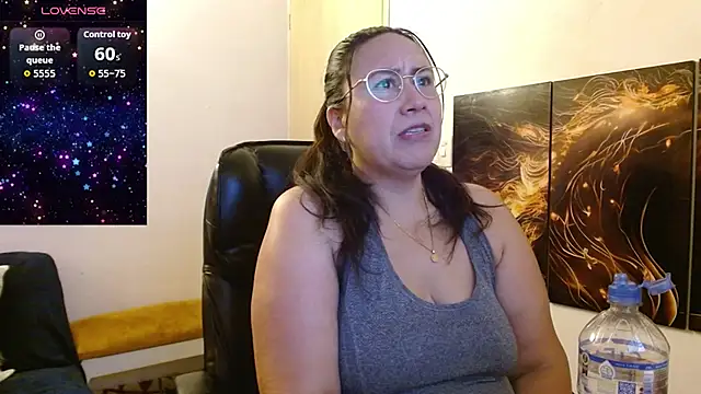 Snapshot of amalia_brunette chatting on 16, 1, 2026 amalia brunette online show from 16, 1, 2026