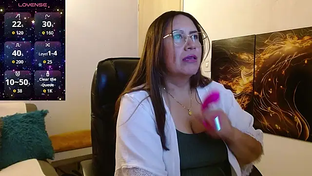 Snapshot of amalia_brunette chatting on 4, 3, 2026 amalia brunette online show from 4, 3, 2026