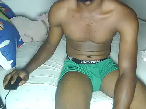 Snapshot of Hornny_Phrase chatting on 7, 1, 2026 Hornny Phrase online show from 7, 1, 2026