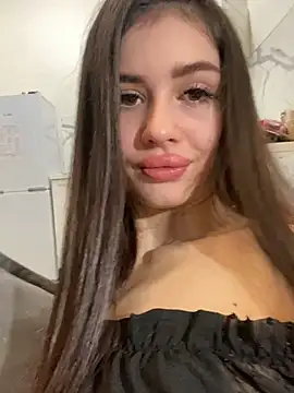 Snapshot of SofiaLaLight chatting on 8, 3, 2025 SofiaLaLight online show from 8, 3, 2025