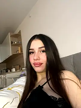 Snapshot of SofiaLaLight chatting on 8, 10, 2025 SofiaLaLight online show from 8, 10, 2025