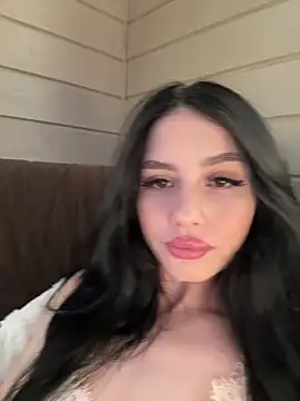 Snapshot of SofiaLaLight chatting on 5, 2, 2026 SofiaLaLight online show from 5, 2, 2026