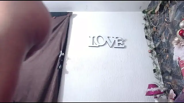 Snapshot of DesireDirtyTS__ chatting on 6, 11, 2025 DesireDirtyTS online show from 6, 11, 2025