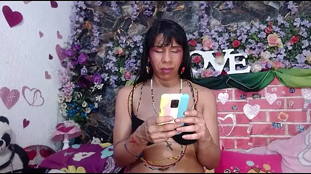 Snapshot of DesireDirtyTS__ chatting on 10, 5, 2026 DesireDirtyTS online show from 10, 5, 2026