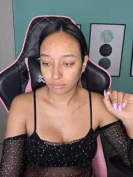 DianaHopson online show from 12, 1, 2025