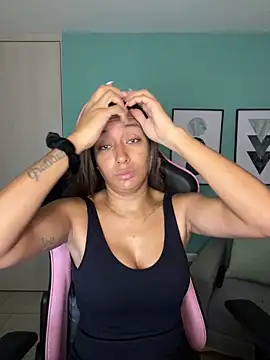 DianaHopson online show from 16, 1, 2025