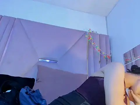 AngelaLinaresx69 online show from 24, 6, 2026