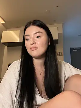 Angela Fosterr online show from 24, 9, 2025