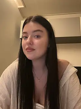 Angela Fosterr online show from 2, 10, 2025