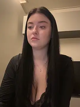 Angela Fosterr online show from 28, 10, 2025