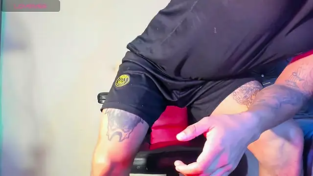 Snapshot of FuckHardlove chatting on 21, 1, 2025 FuckHardlove online show from 21, 1, 2025