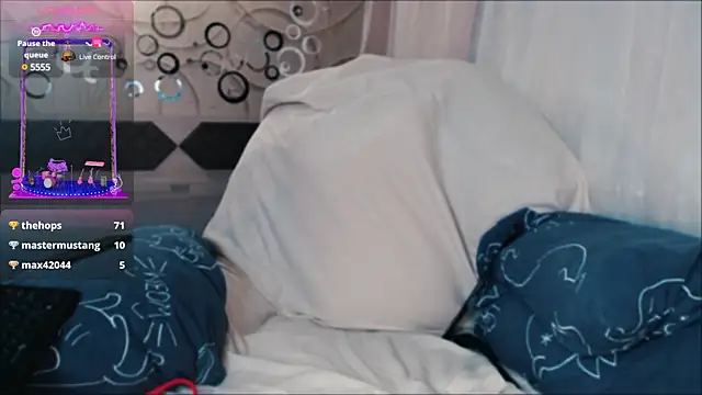 tia meow online show from 15, 1, 2025