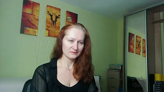 Snapshot of AmellyGrand chatting on 9, 2, 2025 AmellyGrand online show from 9, 2, 2025