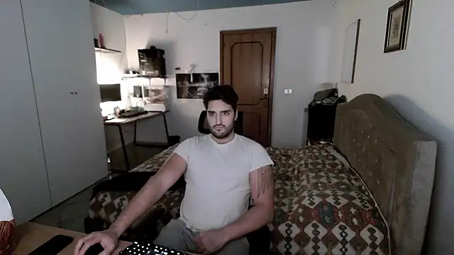 Snapshot of Alexox02 chatting on 12, 12, 2024 Alexox02 online show from 12, 12, 2024