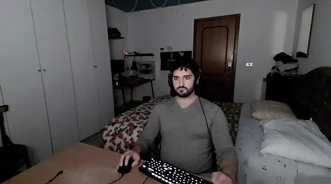 Snapshot of Alexox02 chatting on 2, 1, 2025 Alexox02 online show from 2, 1, 2025