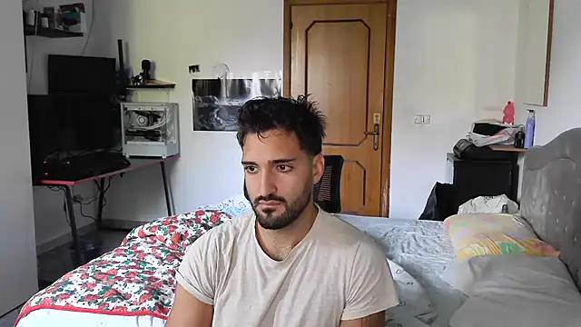 Snapshot of Alexox02 chatting on 11, 10, 2025 Alexox02 online show from 11, 10, 2025