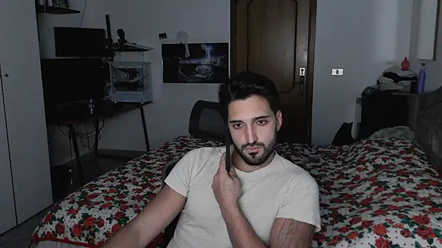 Snapshot of Alexox02 chatting on 17, 10, 2025 Alexox02 online show from 17, 10, 2025